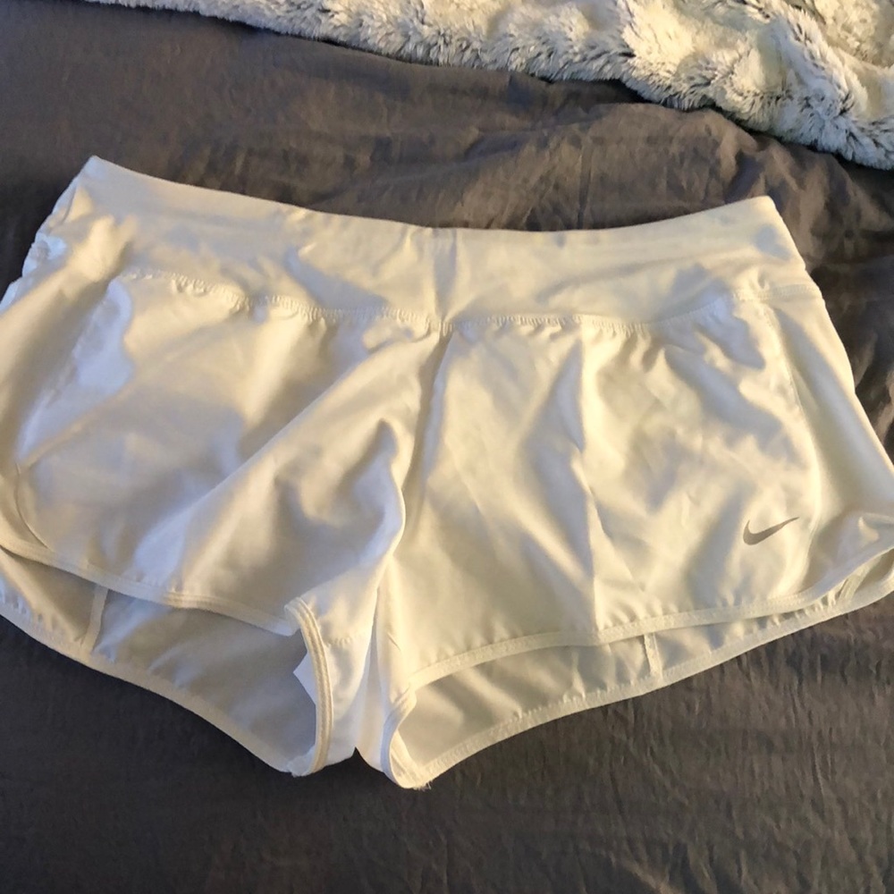 White large Nike did fit women’s shorts